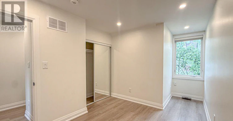 LANEWAY-598 Crawford Street, Toronto, ON, M6G 3K2 - 8