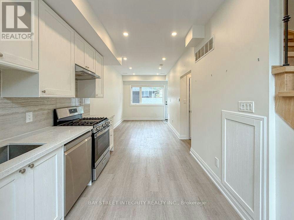 LANEWAY-598 Crawford Street, Toronto, ON, M6G 3K2 - 5