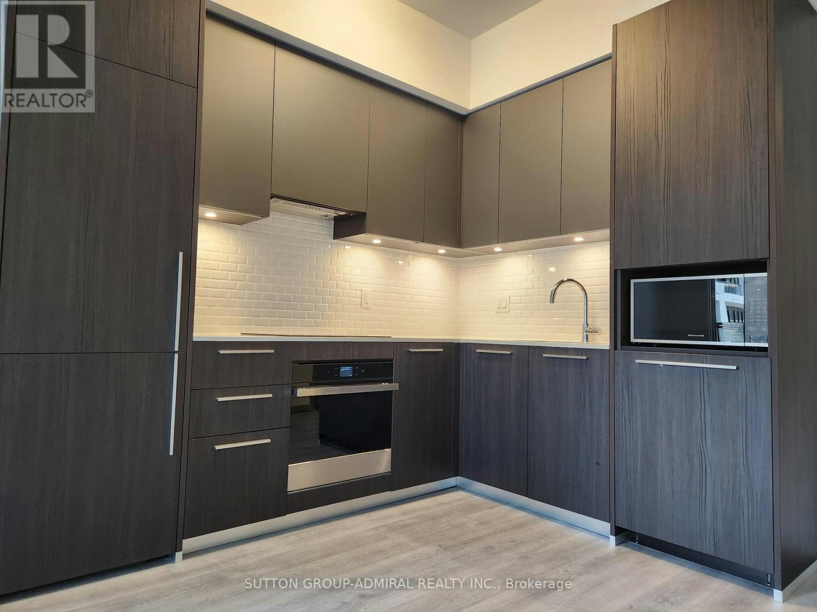 320-65 Broadway Avenue, Toronto, ON, M4P 1T9 - 4