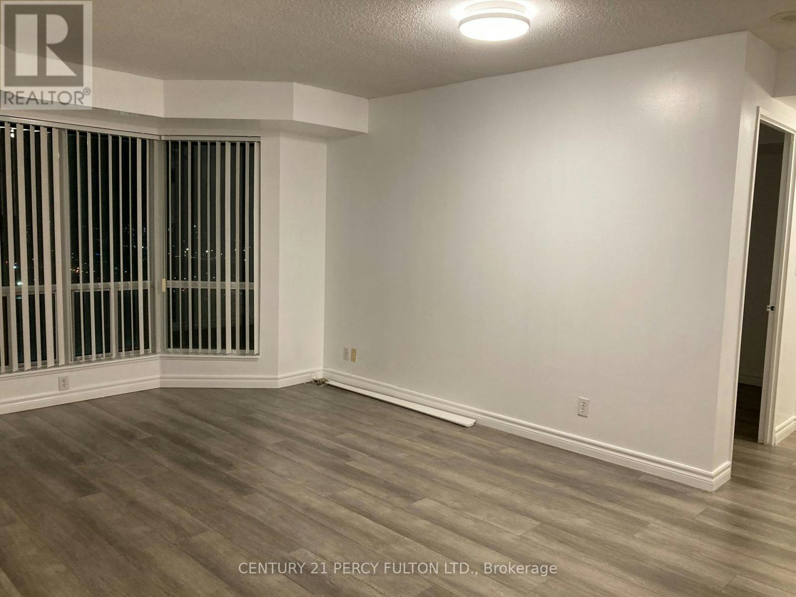 2010-11 Lee Centre Drive, Toronto, ON, M1H 3J5 - 6