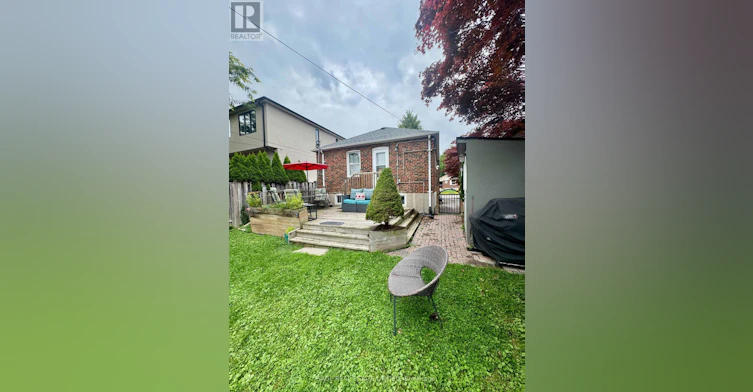 MAIN FLOOR-37 Tiago Avenue, Toronto, ON, M4B 1Z9 - 18
