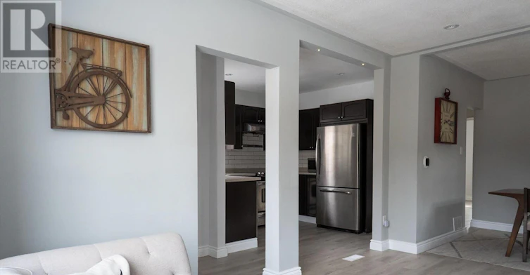 MAIN FLOOR-37 Tiago Avenue, Toronto, ON, M4B 1Z9 - 11