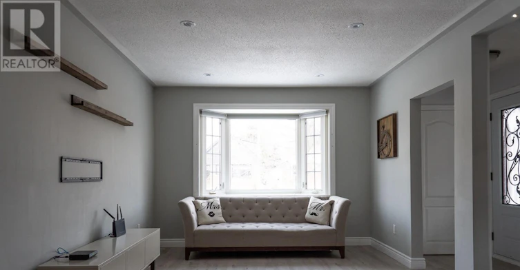 MAIN FLOOR-37 Tiago Avenue, Toronto, ON, M4B 1Z9 - 2