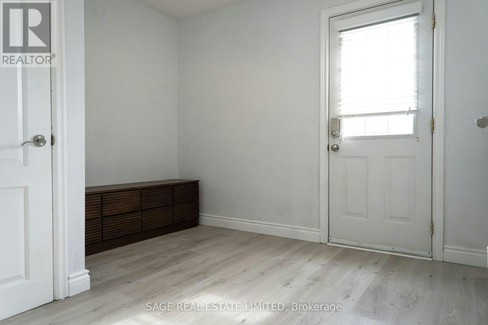 MAIN FLOOR-37 Tiago Avenue, Toronto, ON, M4B 1Z9 - 14