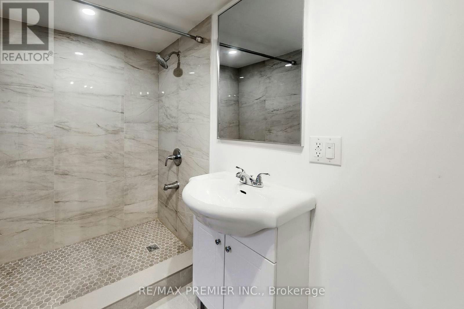 BASEMENT-47 Amsterdam Avenue, Toronto, ON, M4B 2B9 - 12