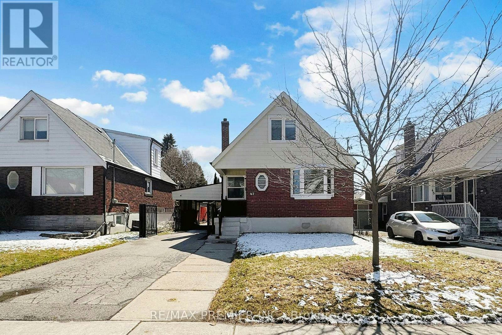 BASEMENT-47 Amsterdam Avenue, Toronto, ON, M4B 2B9