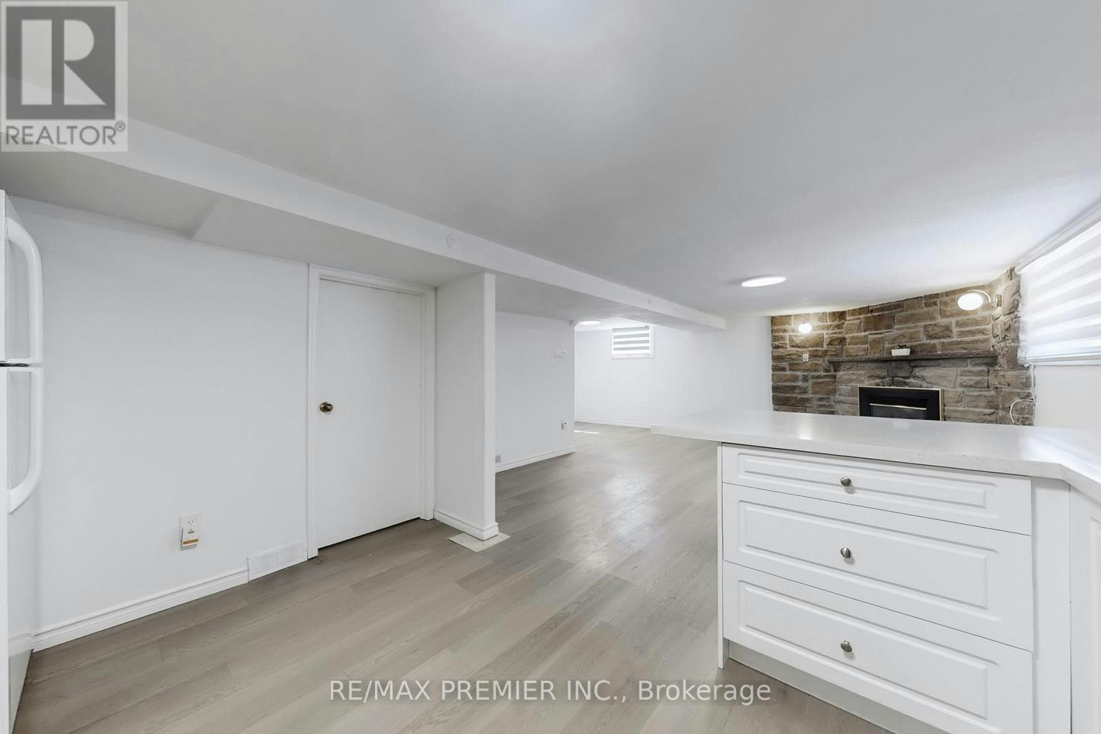 BASEMENT-47 Amsterdam Avenue, Toronto, ON, M4B 2B9 - 10