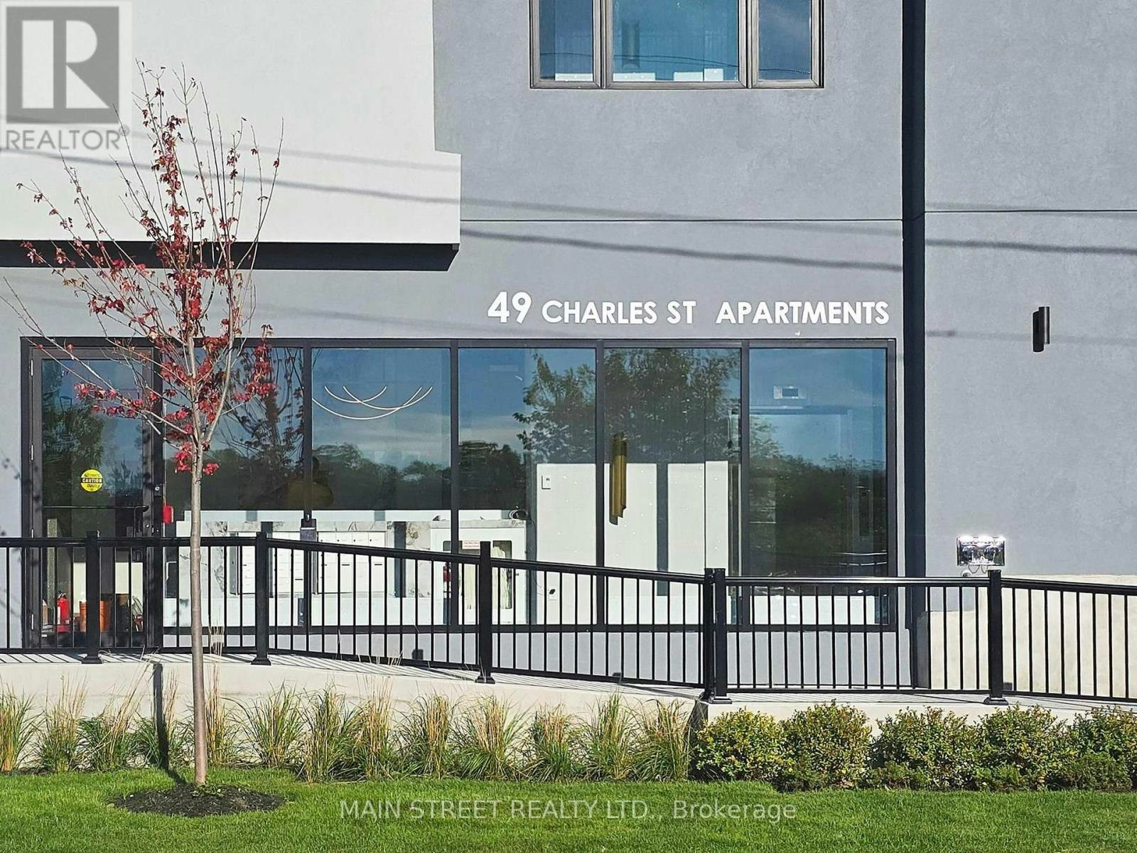 307-49 Charles Street, Newmarket, ON, L3Y 3V7