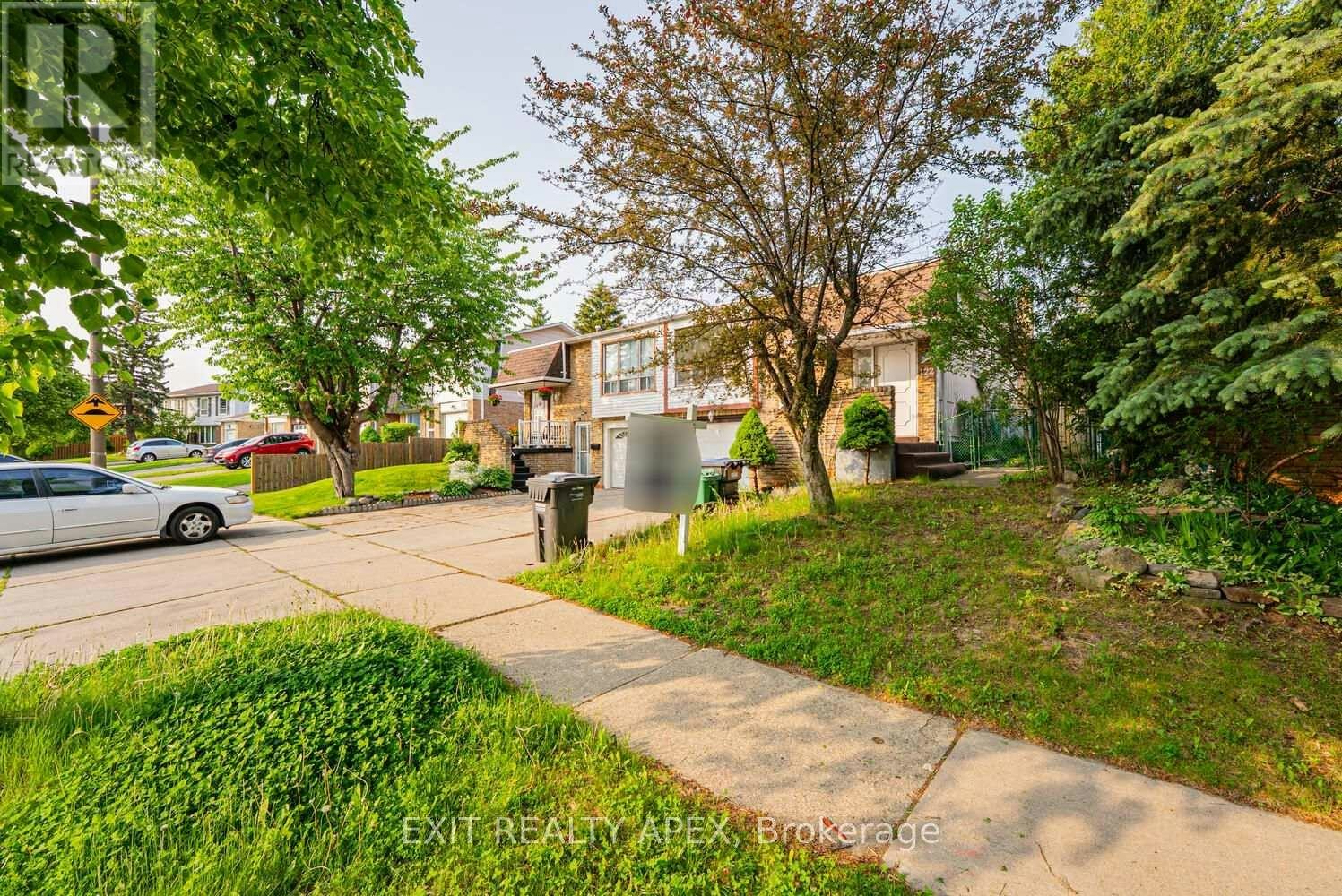 122 Centre Street N, Brampton, ON, L6V 2Z3 - 4
