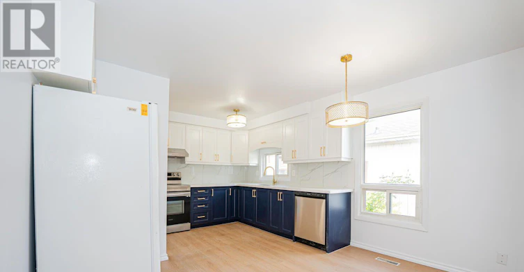 122 Centre Street N, Brampton, ON, L6V 2Z3 - 14