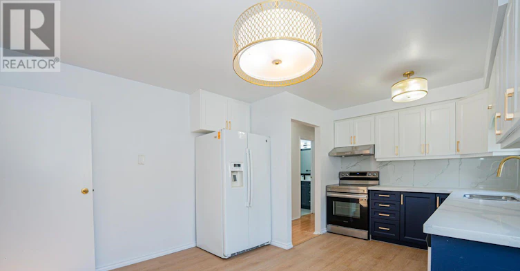 122 Centre Street N, Brampton, ON, L6V 2Z3 - 15