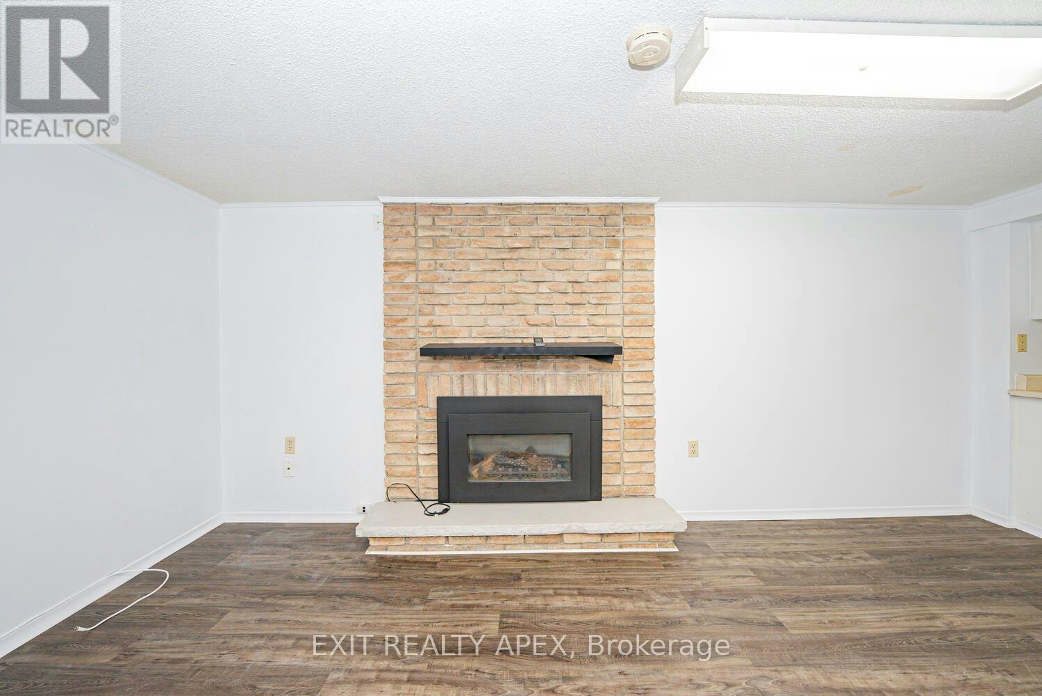 122 Centre Street N, Brampton, ON, L6V 2Z3 - 34