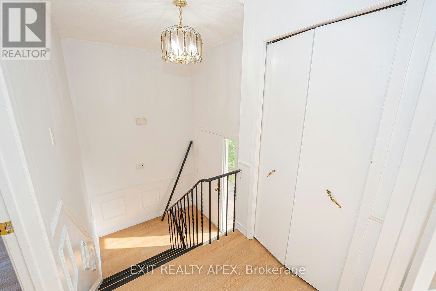 122 Centre Street N, Brampton, ON, L6V 2Z3 - 9