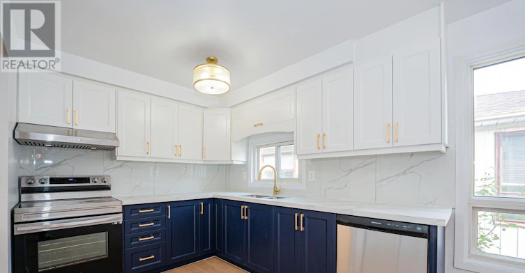 122 Centre Street N, Brampton, ON, L6V 2Z3 - 16