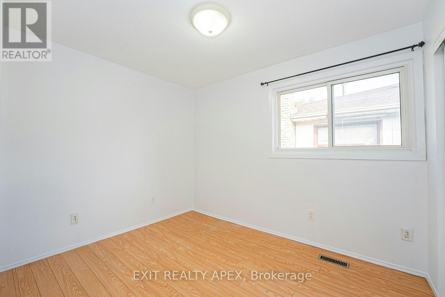 122 Centre Street N, Brampton, ON, L6V 2Z3 - 23