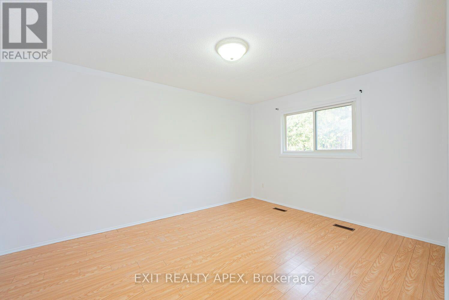 122 Centre Street N, Brampton, ON, L6V 2Z3 - 19