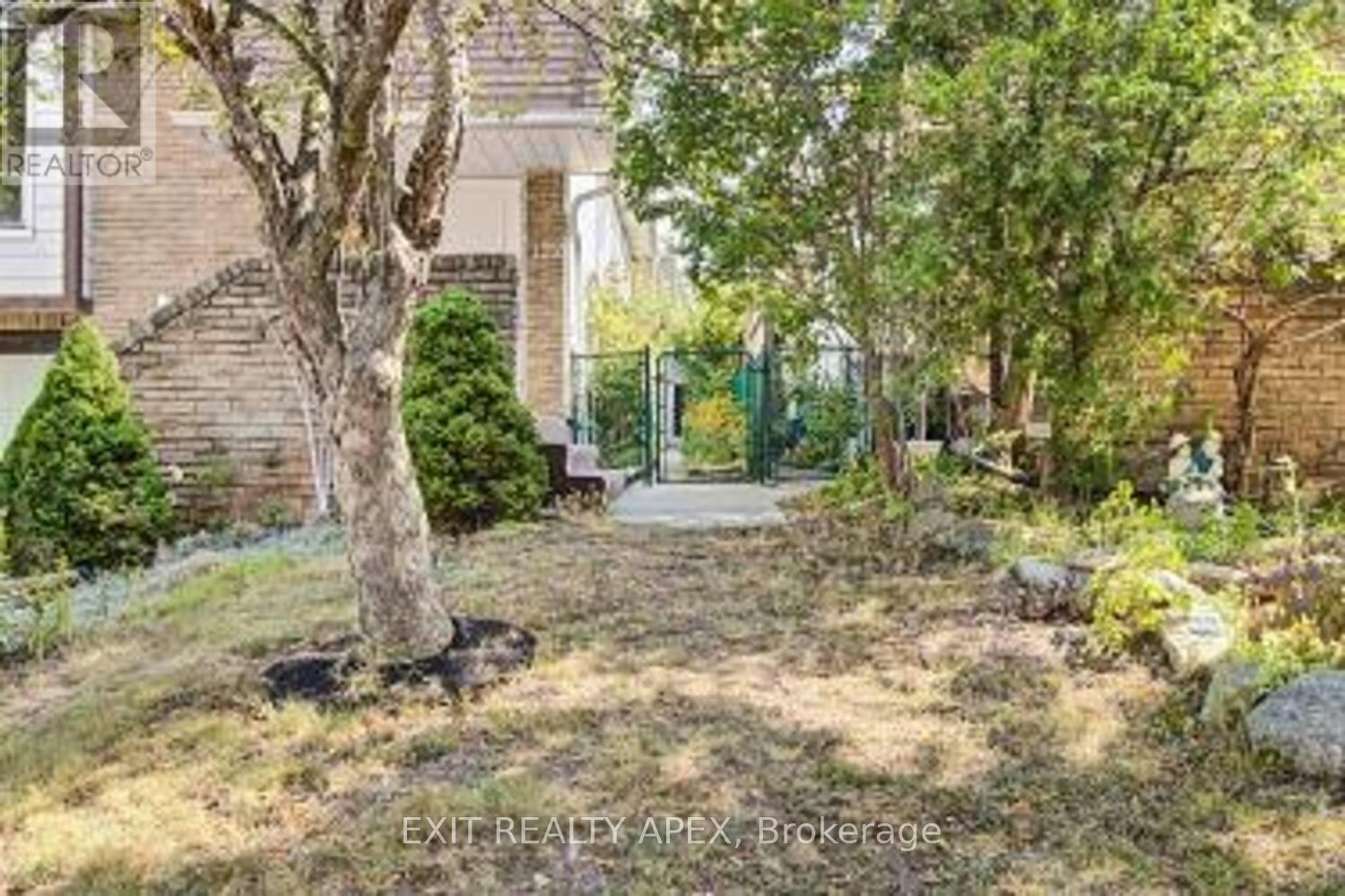 122 Centre Street N, Brampton, ON, L6V 2Z3 - 48