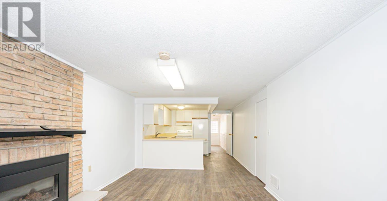 122 Centre Street N, Brampton, ON, L6V 2Z3 - 33