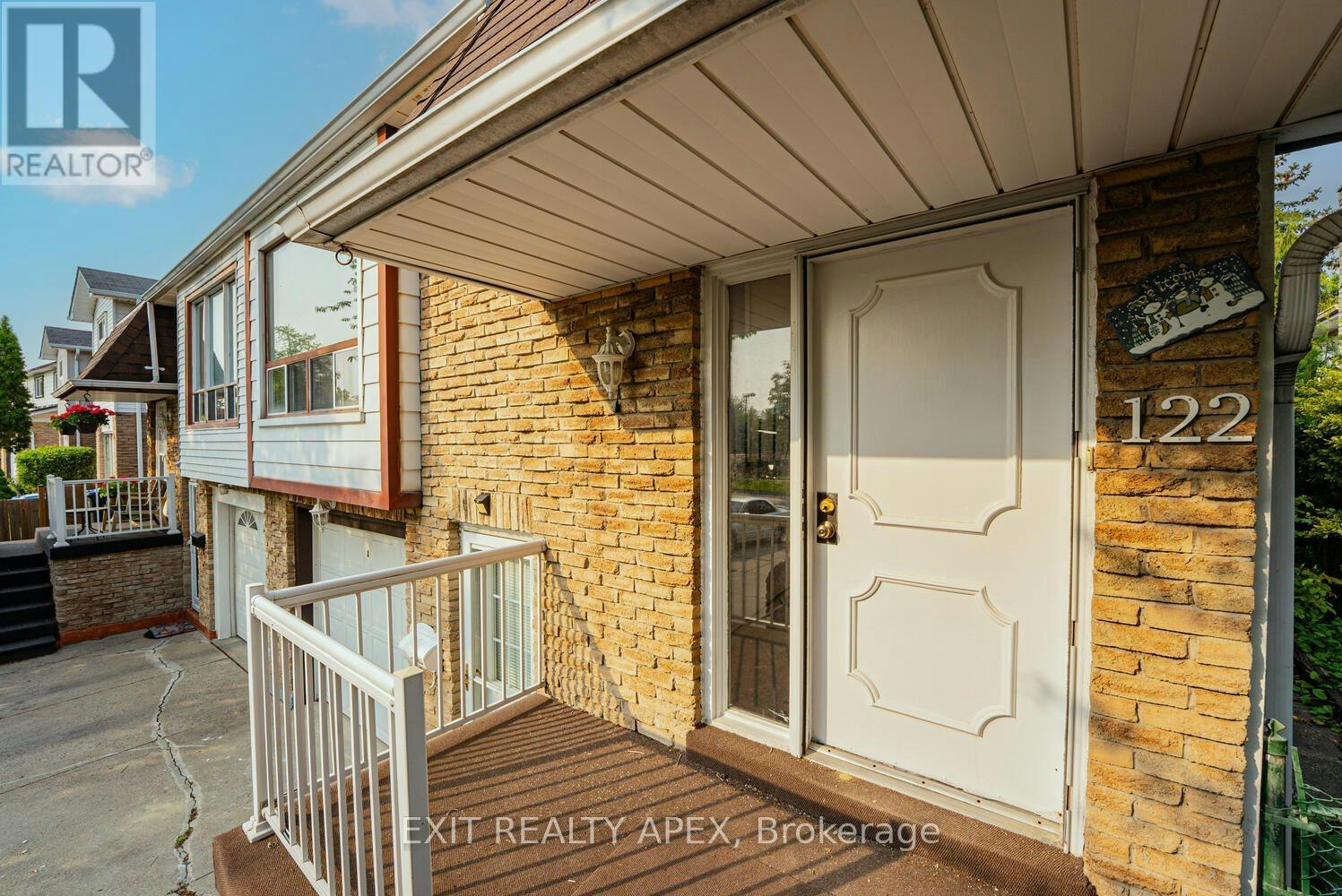 122 Centre Street N, Brampton, ON, L6V 2Z3 - 5