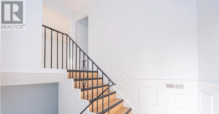 122 Centre Street N, Brampton, ON, L6V 2Z3 - 7