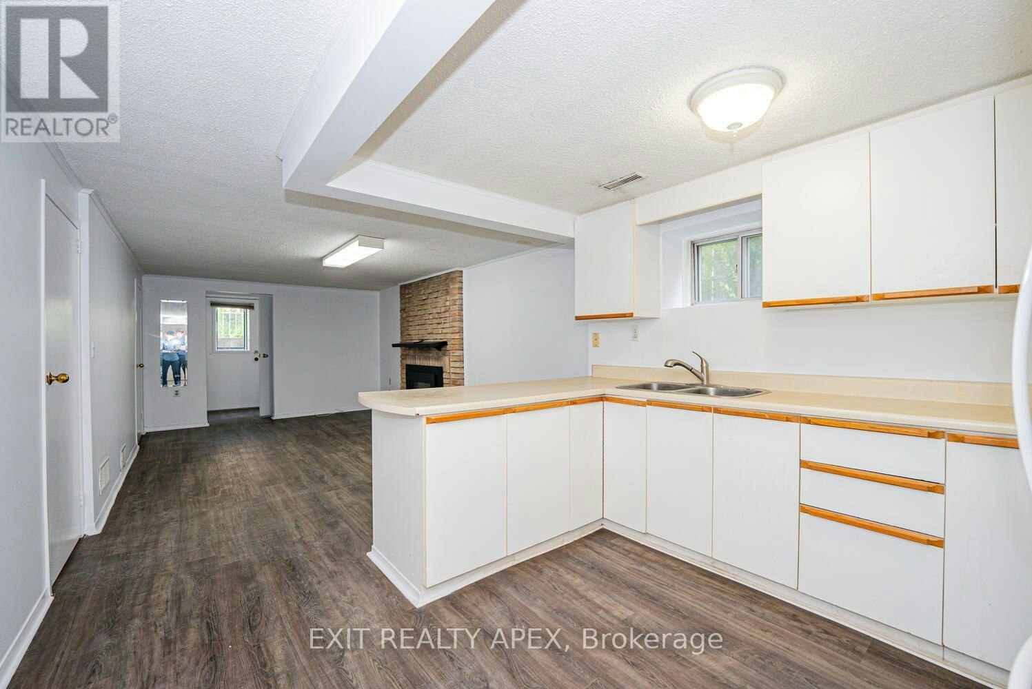 122 Centre Street N, Brampton, ON, L6V 2Z3 - 28