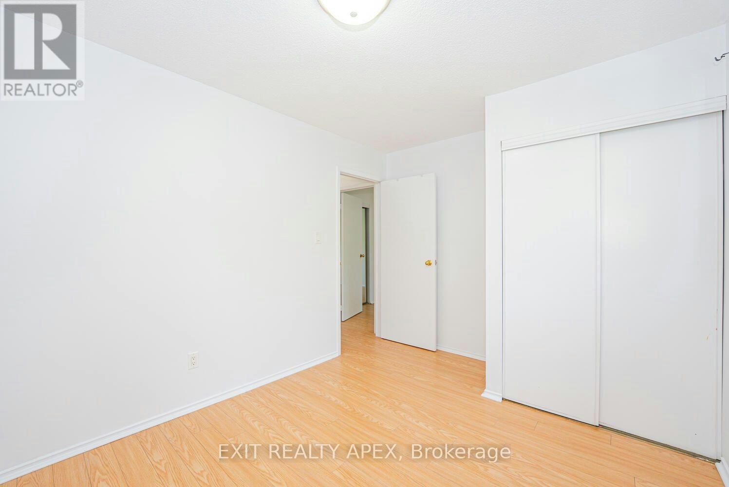 122 Centre Street N, Brampton, ON, L6V 2Z3 - 22