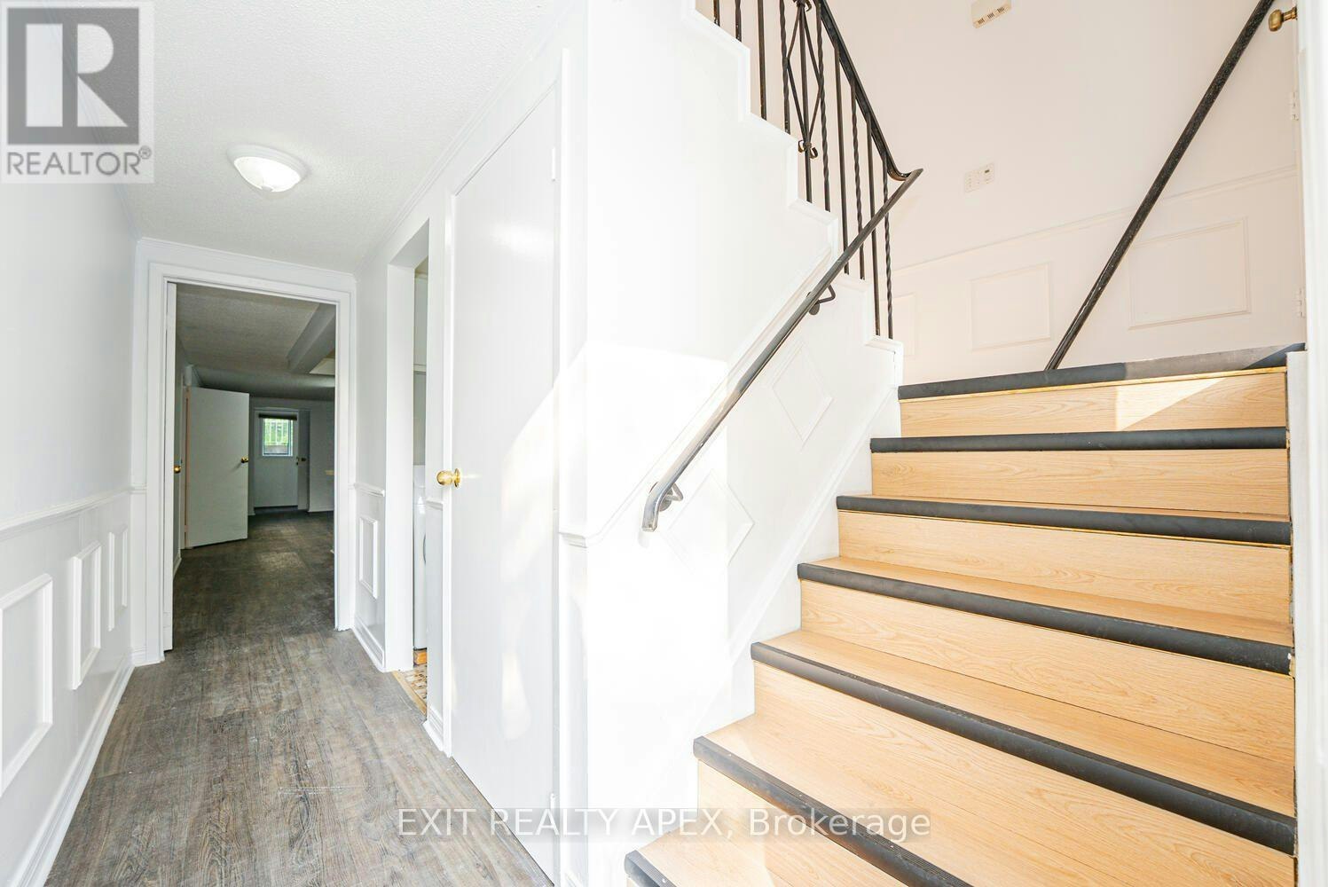 122 Centre Street N, Brampton, ON, L6V 2Z3 - 27