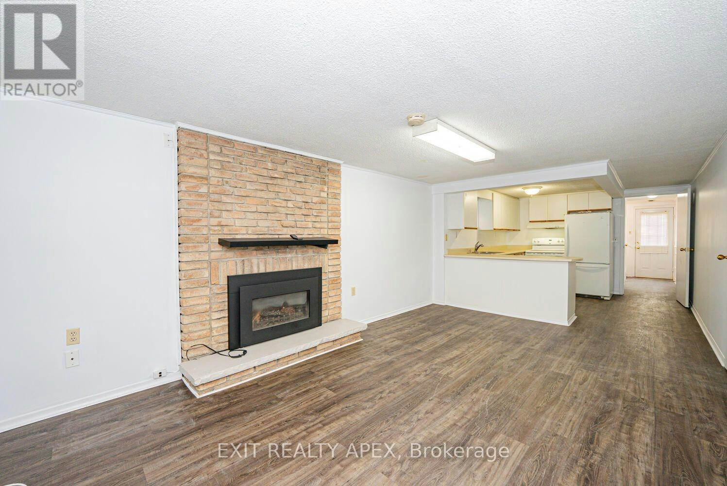 122 Centre Street N, Brampton, ON, L6V 2Z3 - 32