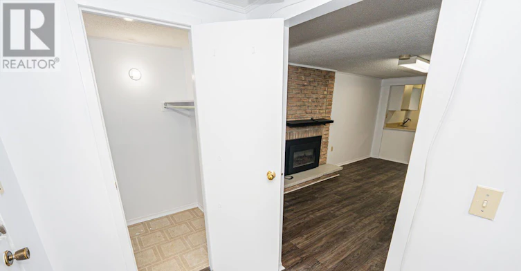 122 Centre Street N, Brampton, ON, L6V 2Z3 - 40