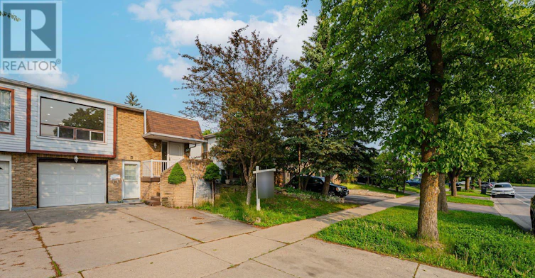 122 Centre Street N, Brampton, ON, L6V 2Z3 - 3