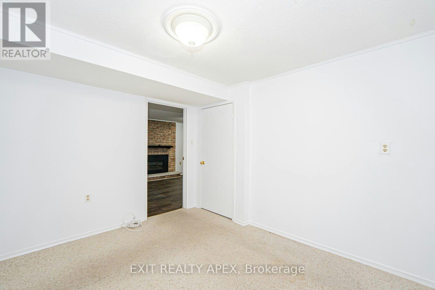 122 Centre Street N, Brampton, ON, L6V 2Z3 - 39