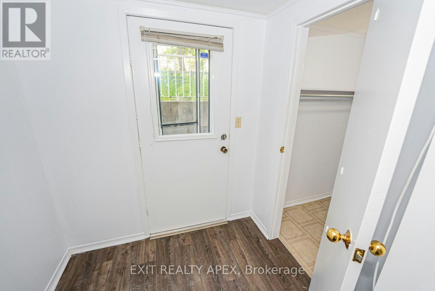 122 Centre Street N, Brampton, ON, L6V 2Z3 - 43