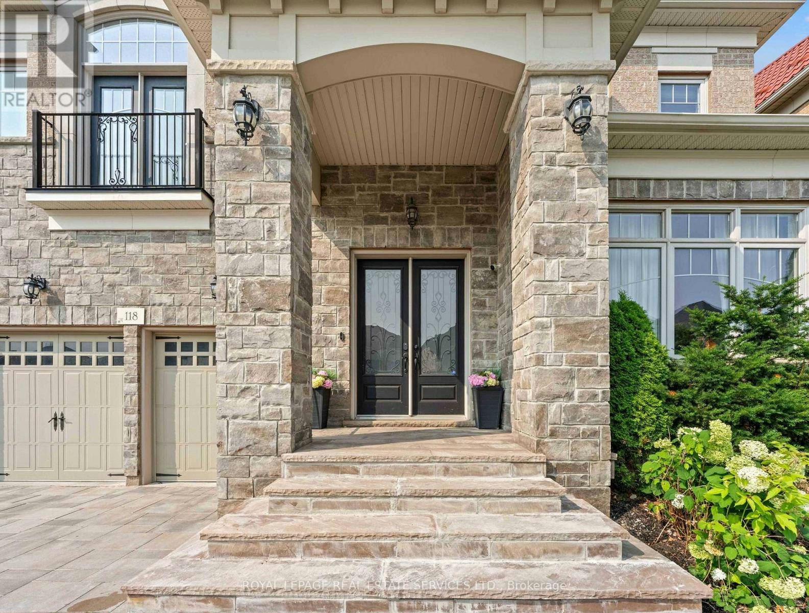 118 Coastline Drive, Brampton, ON, L6Y 0S4 - 3