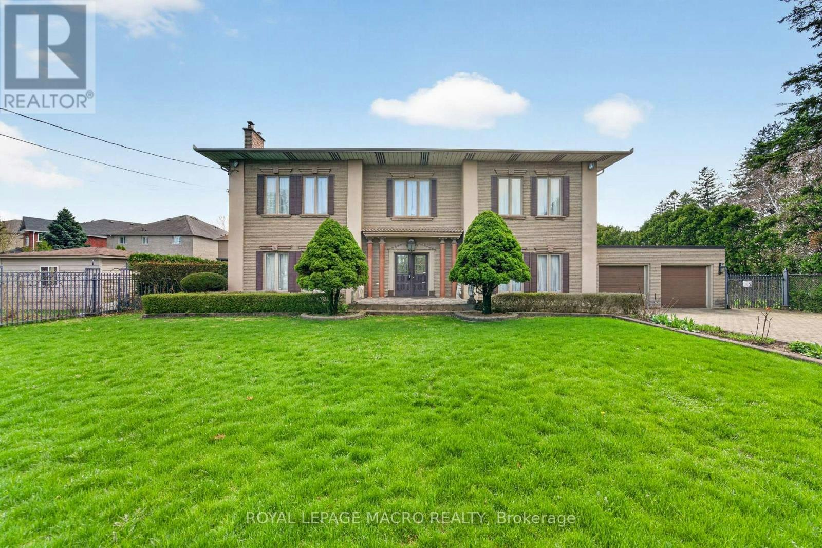 213 Stone Church Road W, Hamilton, ON, L9B 1A2