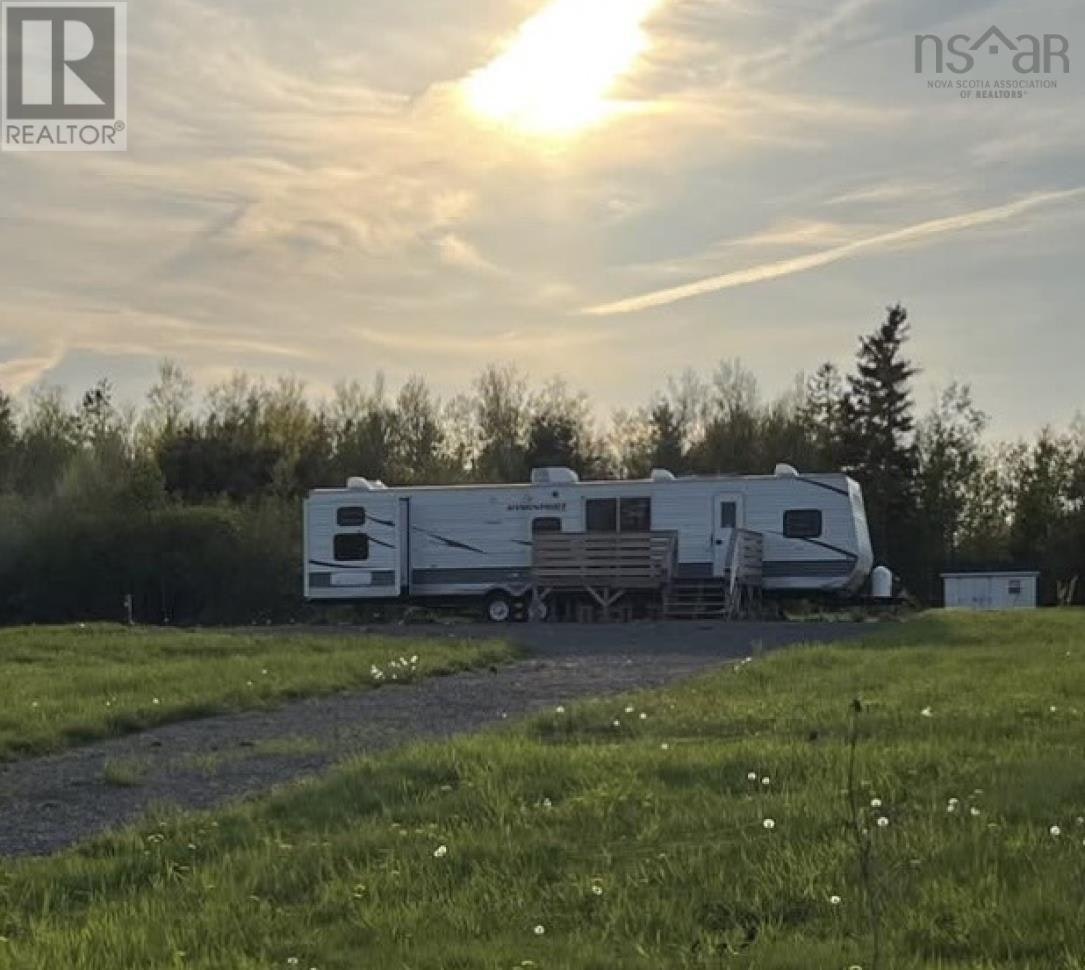 98 Daisy Lane, Linden, NS, B0K 1K0