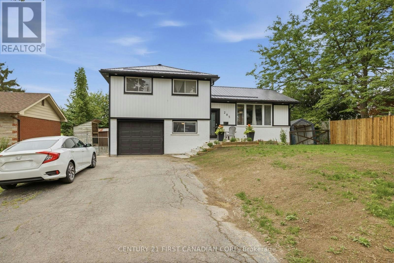285 Panorma Crescent, London, ON, N5Z 3H2