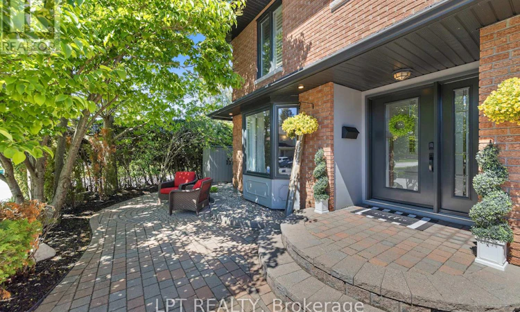 11 Elderwood Trail