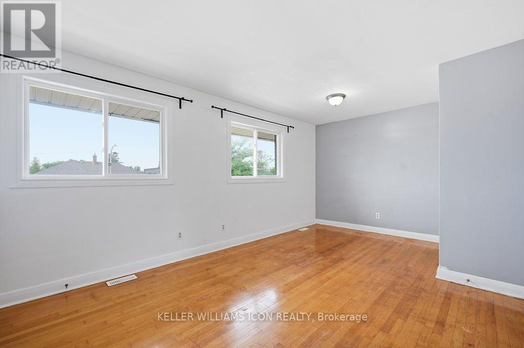 873 Woodroffe Avenue, Ottawa, ON, K2A 2G5 - 22