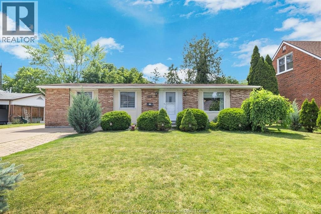 1045 Reedmere Road, Windsor, ON, N8S 2L9