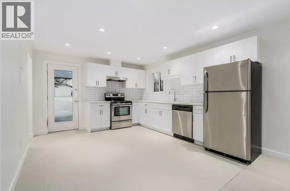 GARDEN-2680 Trinity Street, Vancouver, BC, V5K 1E4 - 3