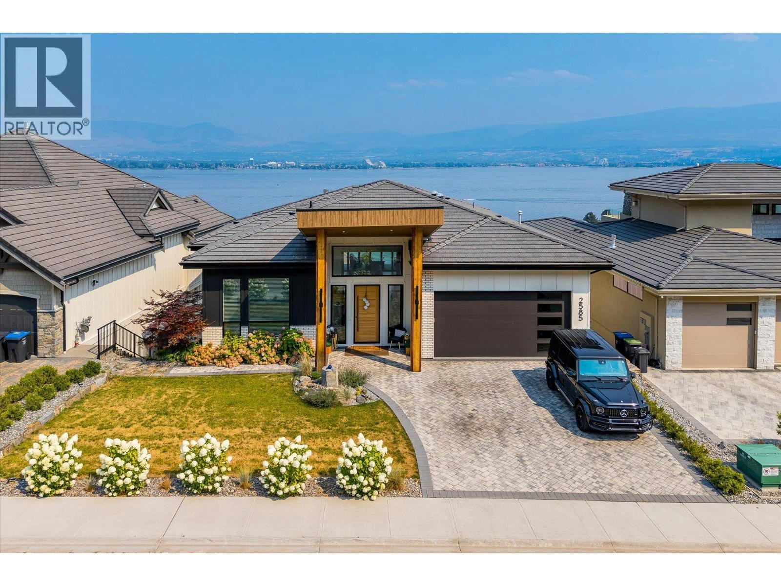 2585 Casa Palmero Drive - 2