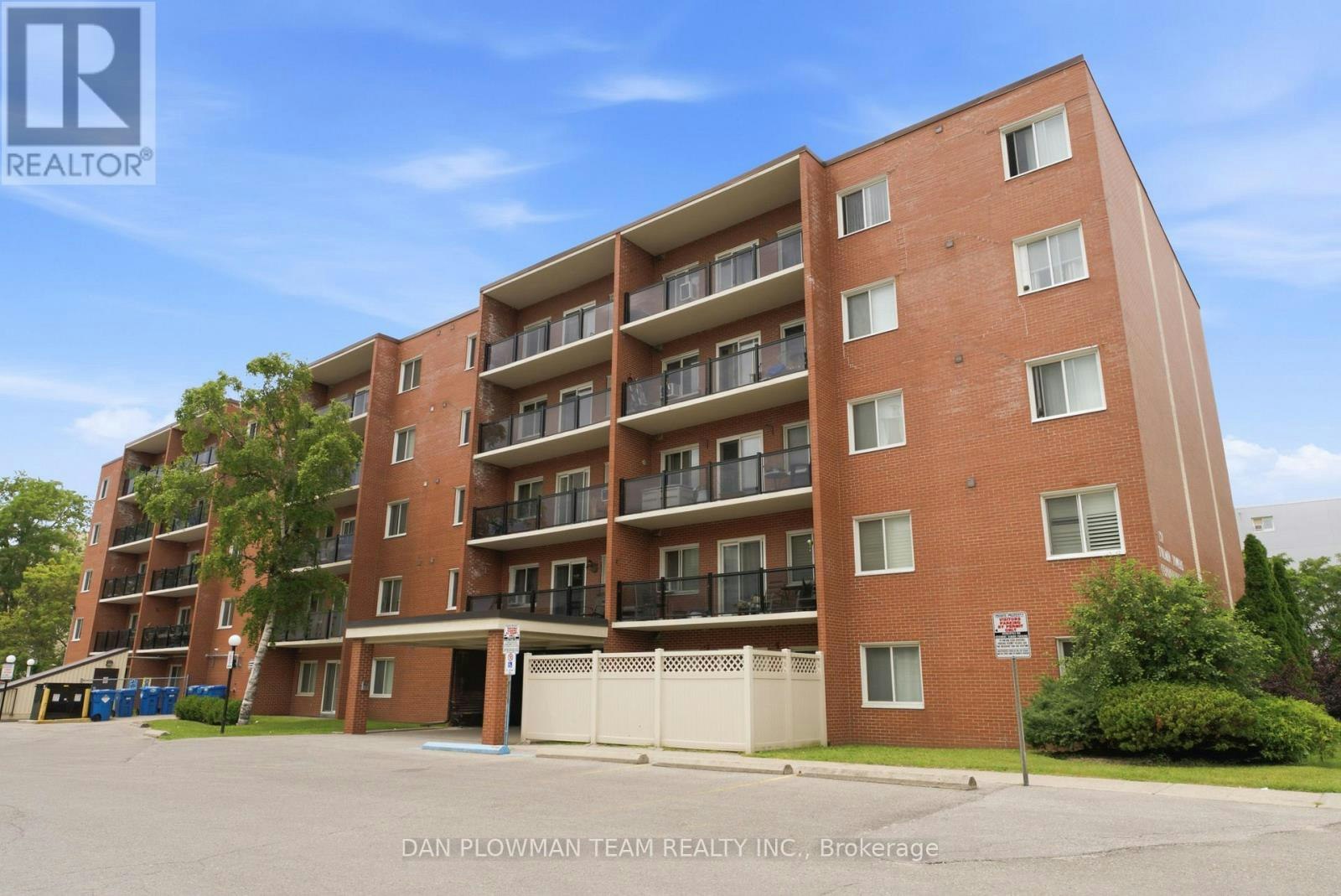 204-131 Taunton Road E, Oshawa, ON, L1G 3T8