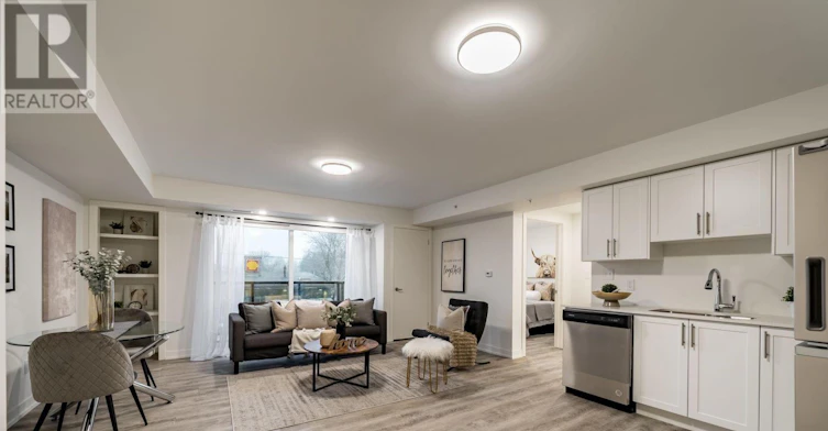 202-976 Simcoe Street N, Oshawa, ON, L1G 4W4 - 7