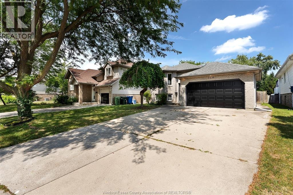 3438 Treeline Court, Windsor, ON, N8R 2K3