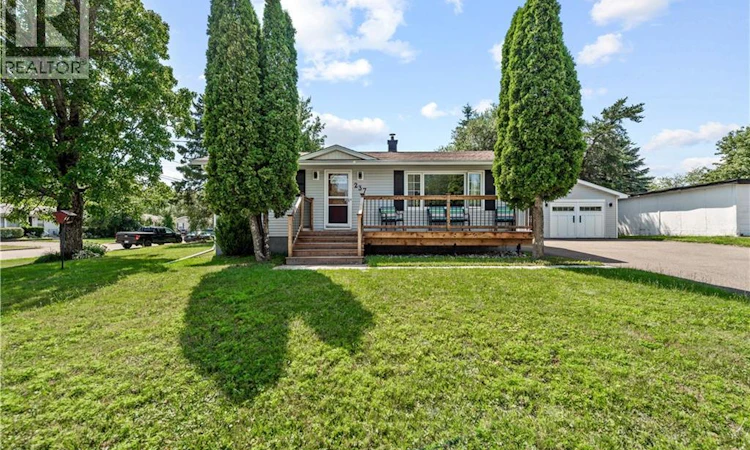 237 Buckingham Avenue