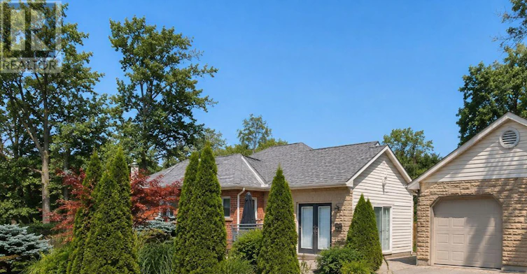 139 South Drive, St. Catharines, ON, L2R 4W1 - 3