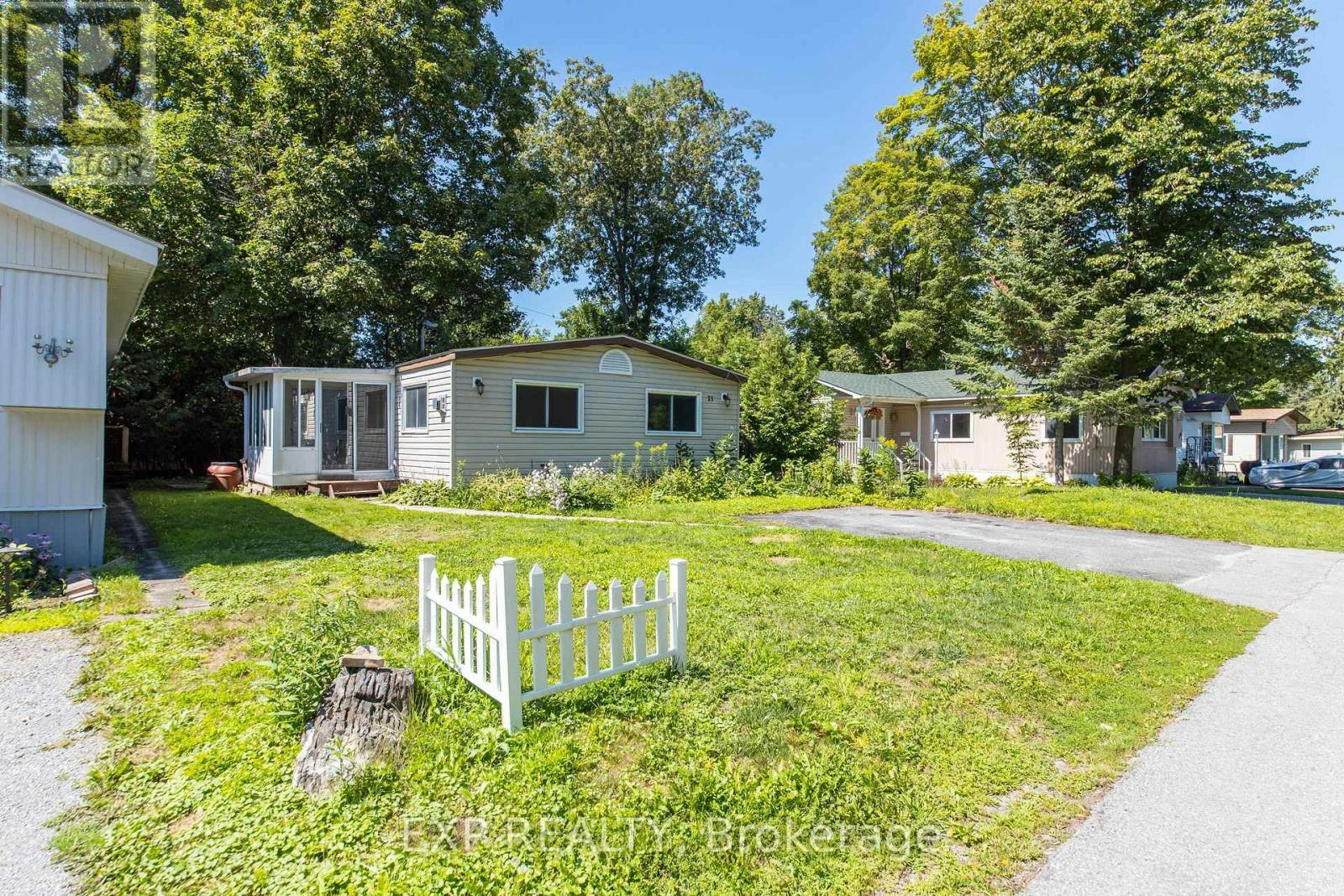 21 Maplewood Avenue, Beckwith, ON, K7C 3P1