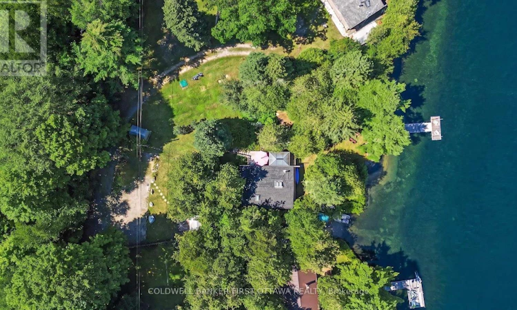 440 Featherston Lane