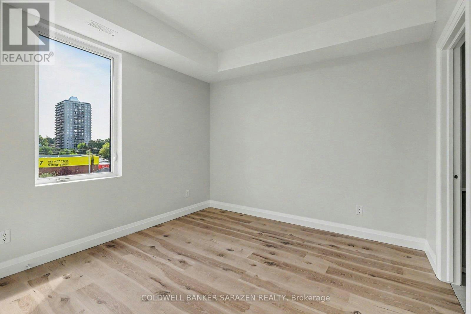 002-42 Mcarthur Avenue, Ottawa, ON, K1L 6R2 - 4