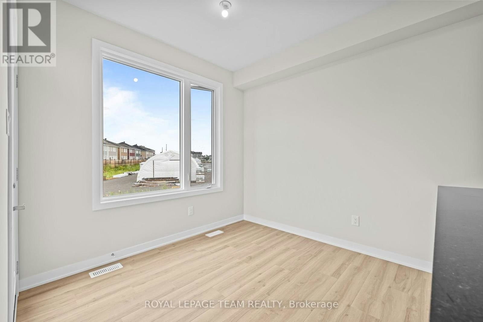 741 Haflinger Row, Ottawa, ON, K0A 2Z0 - 9